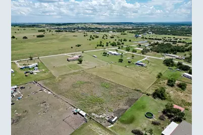 108 Lelon Lane, Springtown, TX 76082 - Photo 14