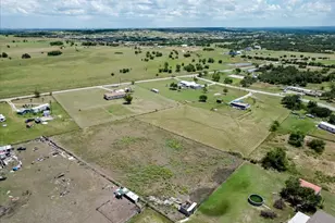 108 Lelon Ln, Springtown, TX 76082 - Photo 14