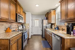 403 W 5th St, Tolar, TX 76476 - Photo 8