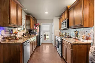403 W 5th St, Tolar, TX 76476 - Photo 22