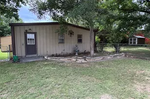 323 S Fisher St, Gorman, TX 76454 - Photo 10