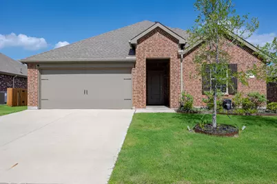 1205 Colonial Bluff Lane, Princeton, TX 75407 - Photo 2