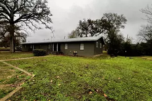 622 N Main St, Grand Saline, TX 75140 - Photo 1