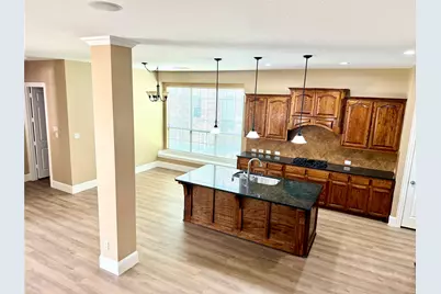 509 S Hampton Court, Lewisville, TX 75056 - Photo 10