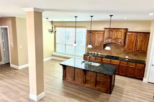 509 S Hampton Ct, Lewisville, TX 75056 - Photo 10