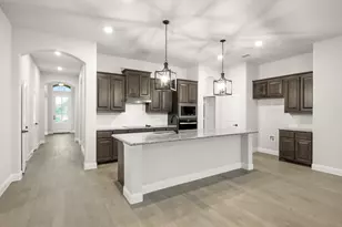 15 Plover St, Joshua, TX 76058 - Photo 2