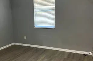 2419 N Prairie Creek Rd, Dallas, TX 75227 - Photo 10