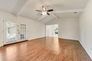 123 S Venice Dr, Duncanville, TX 75116 - Photo 10