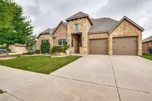 347 S Hill Dr, Waxahachie, TX 75165 - Photo 2
