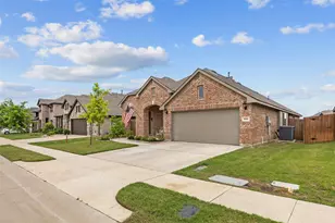 1084 Imperial Eagle Rd, Alvarado, TX 76009 - Photo 4