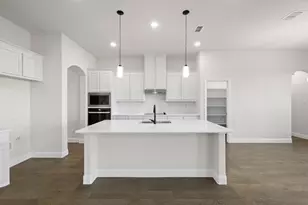 833 Condor St, Joshua, TX 76028 - Photo 2