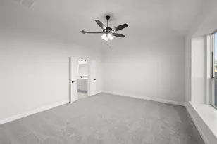 833 Condor St, Joshua, TX 76028 - Photo 4