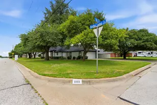1111 Harbor Lakes Dr, Granbury, TX 76048 - Photo 34