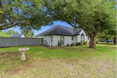 1111 Harbor Lakes Drive, Granbury, TX 76048 - Photo 36