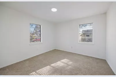 3827 Vineyard Drive, Dallas, TX 75212 - Photo 10
