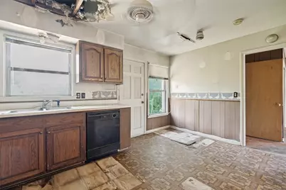 1112 E Ann Arbor Avenue, Dallas, TX 75216 - Photo 12