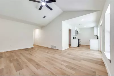 2014 Laurel Oaks Drive, Irving, TX 75060 - Photo 16