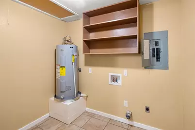 3620 Montgomery, Granbury, TX 76049 - Photo 12