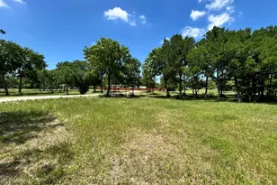 1316 E Titus St, Mexia, TX 76667 - Photo 34