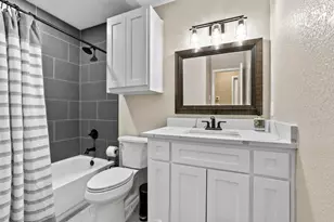 713 Patricia Dr, Sherman, TX 75090 - Photo 18