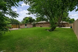 713 Patricia Dr, Sherman, TX 75090 - Photo 22