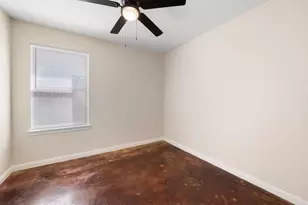 1126 N 11th St, Waco, TX 76707 - Photo 8