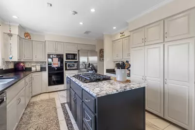905 Crowley Road, Arlington, TX 76012 - Photo 10
