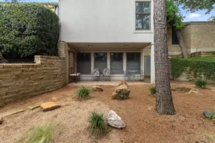 905 Crowley Rd, Arlington, TX 76012 - Photo 40