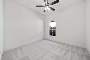 902 Boston Ln, River Oaks, TX 76114 - Photo 10