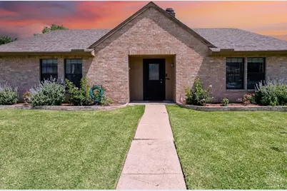 8209 Woodside Road, Rowlett, TX 75088 - Photo 2