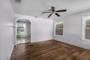 2532 Chicago Ave, Fort Worth, TX 76103 - Photo 2