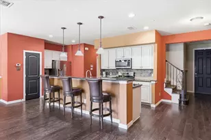 399 Dublin St, Lewisville, TX 75067 - Photo 4