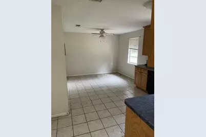 536 Tarrant Avenue, Burleson, TX 76028 - Photo 2