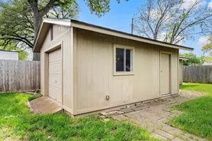 436 Topeka Dr, Woodway, TX 76712 - Photo 20