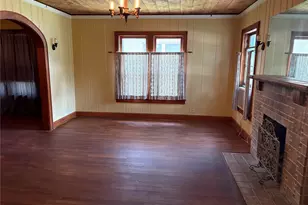 828 W Gandy St, Denison, TX 75020 - Photo 2