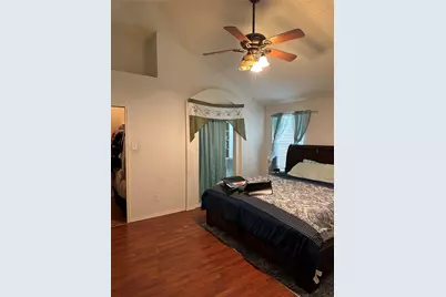 6407 Wolf Creek Court, Arlington, TX 76018 - Photo 6