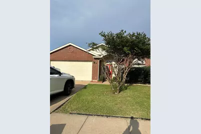 6407 Wolf Creek Court, Arlington, TX 76018 - Photo 1