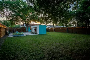 1908 N Riverside Dr, Fort Worth, TX 76111 - Photo 36