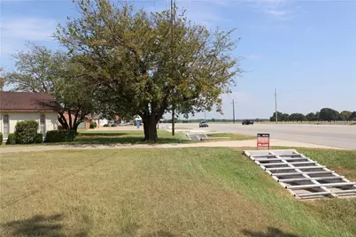 520 S Highway377, Pilot Point, TX 76258 - Photo 18