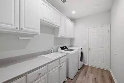 219 Navajo Trail, Lake Kiowa, TX 76240 - Photo 26