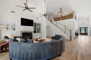219 Navajo Trail, Lake Kiowa, TX 76240 - Photo 14