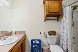 712 S Grand St, Wolfe City, TX 75496 - Photo 26
