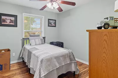 712 S Grand Street, Wolfe City, TX 75496 - Photo 24