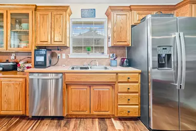 712 S Grand Street, Wolfe City, TX 75496 - Photo 14