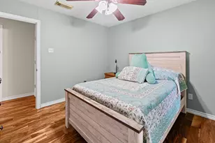 712 S Grand St, Wolfe City, TX 75496 - Photo 22