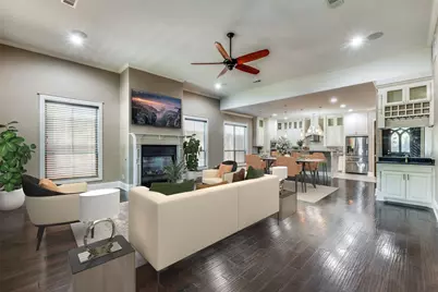 621 W 8th Street, Dallas, TX 75208 - Photo 2