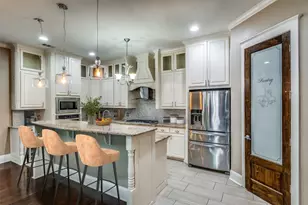 621 W Eighth St, Dallas, TX 75208 - Photo 4