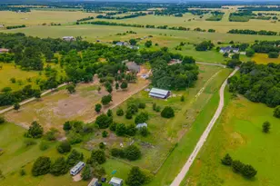 000 Wiggins Rd, West, TX 76691 - Photo 10