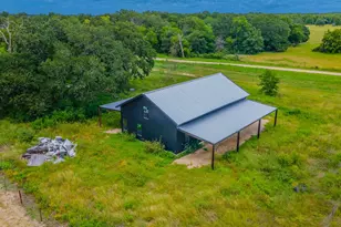 000 Wiggins Rd, West, TX 76691 - Photo 8
