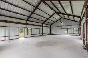 000 Wiggins Rd, West, TX 76691 - Photo 4